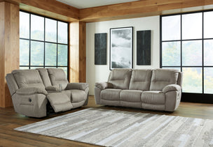 Living Room > Sofas & Loveseats