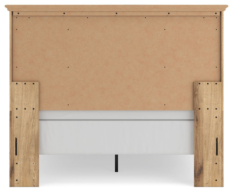 Makidern - Panel Bedroom Set