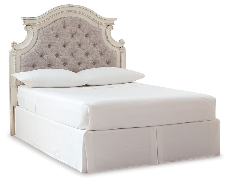 Realyn - Full UPH Panel Headboard - Chipped White