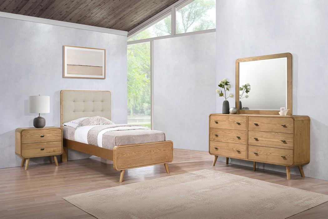 Robyn Bedroom Set