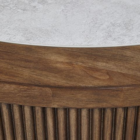 Hadonna - Round Table