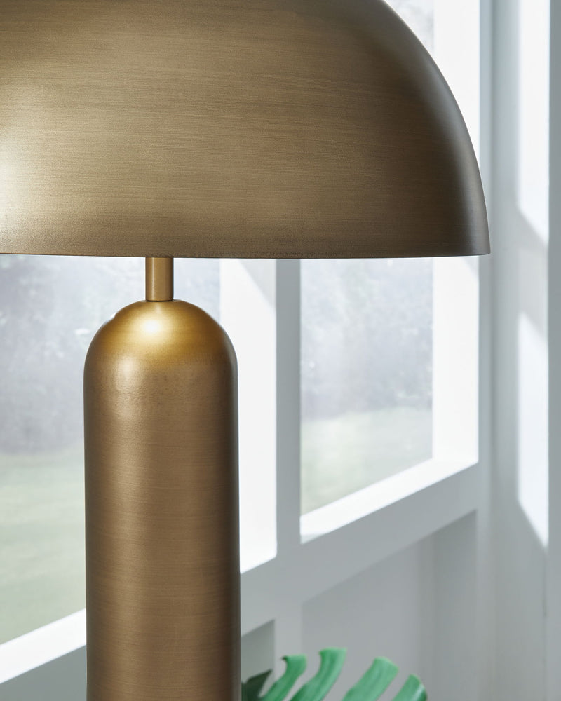 Wendfield - Metal Lamp