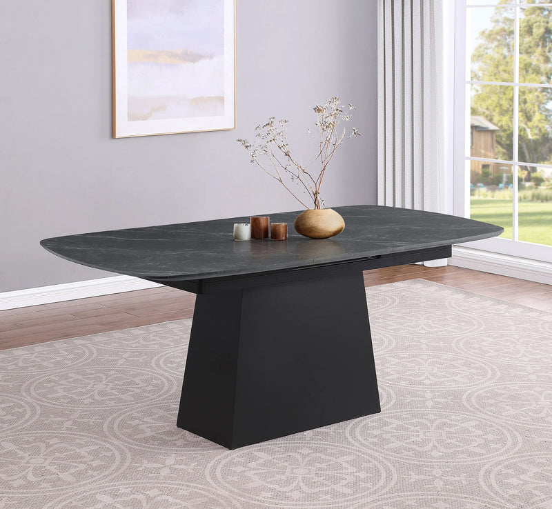 Potero Extension Dining Table