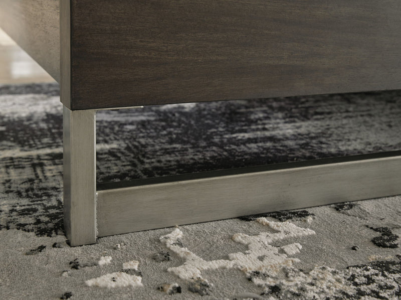 Arkenton - 5 Pc. - Dresser, Mirror, King Panel Bed - Grayish Brown