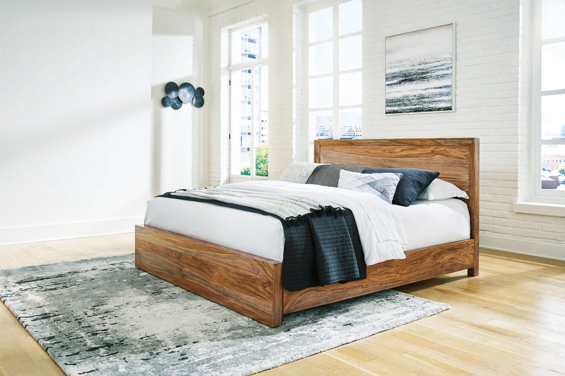 Dressonni - Queen Panel Bed - Brown