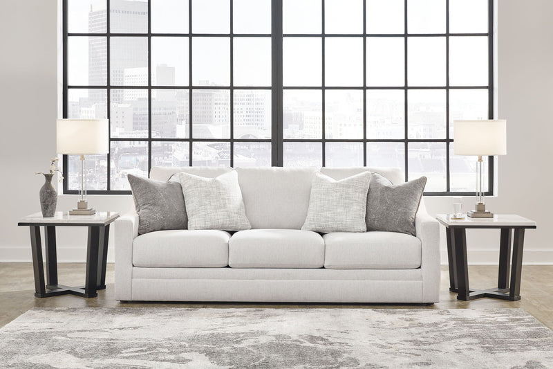 Maitelynn - Sofa - Chalk